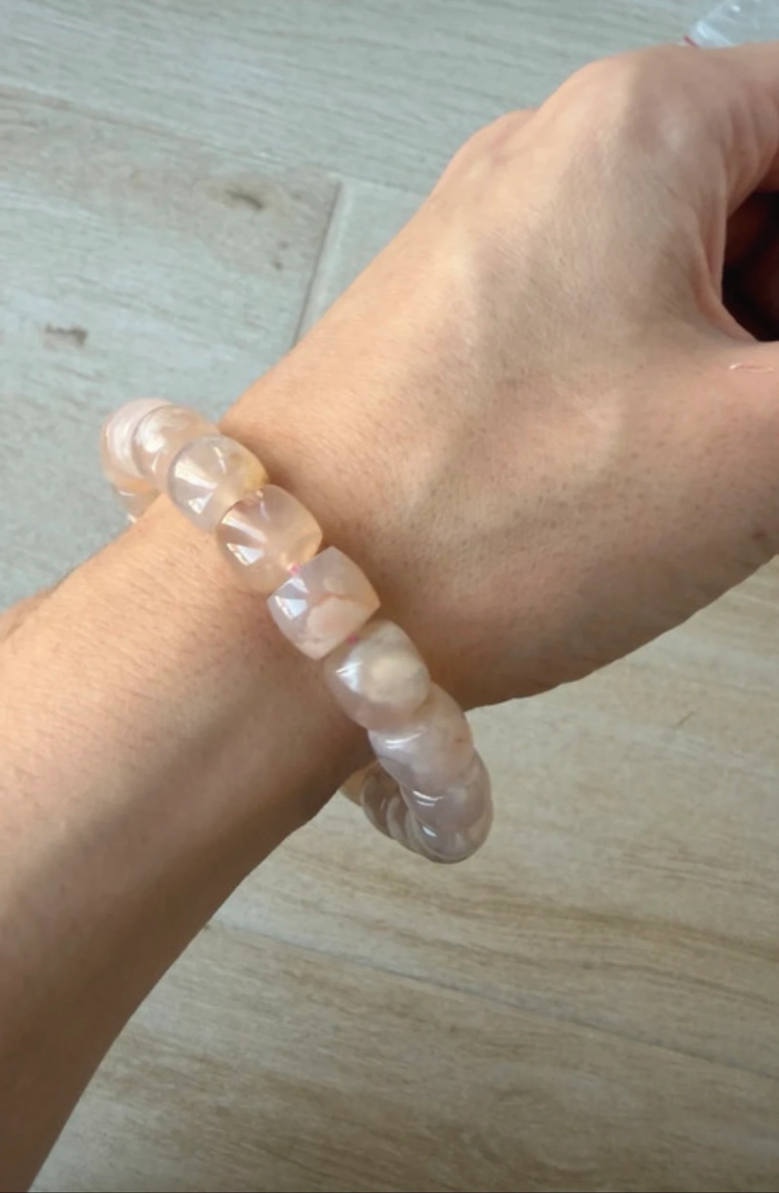 Pulsera ágata cerezo natural rosa , cuentas irregulares – photo 3
